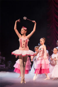 Ballet Lubbock gives Covenant Children's a Nutcracker treat