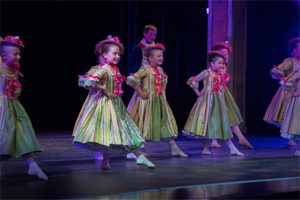 Ballet Lubbock gives Covenant Children's a Nutcracker treat